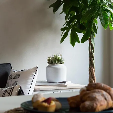 Calixa Apartment